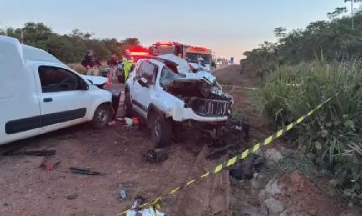 Acidente grave deixa dois mortos e interdita trecho da BR-163.