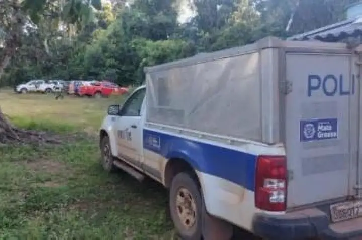 Corpo de homem é encontrado, causa da morte é investigada.