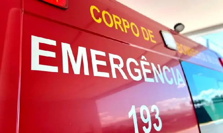 Idoso de 70 anos morre após acidente com trator em chácara.