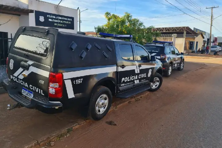 Polícia Civil cumpre mandado de prisão contra investigada por tráfico e associação para o tráfico em Arenápolis.