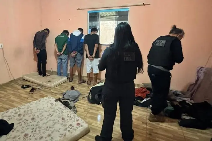 Polícia Civil cumpre mandados contra faccionados envolvidos em homicídios em Comodoro.