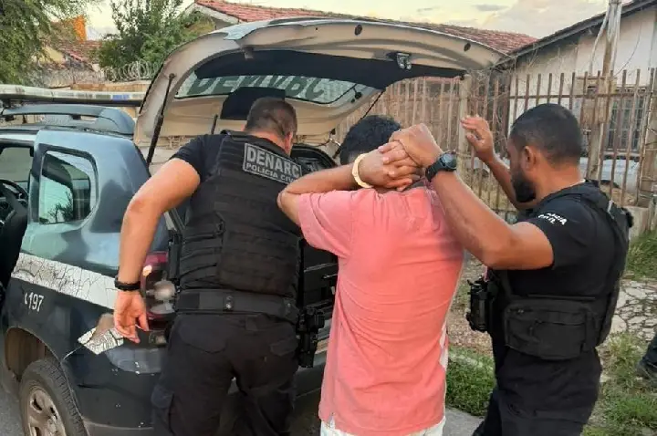 Polícia Civil desarticula rede descentralizada de distribuição de drogas.