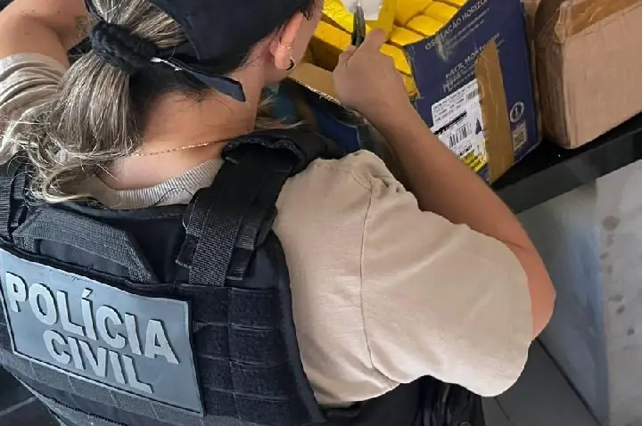 Polícia Civil fecha laboratório do tráfico de facção criminosa.