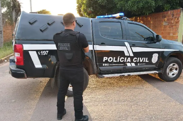 Polícia Civil indicia suspeito por violência digital após divulgação de vídeo íntimo de ex-companheira.