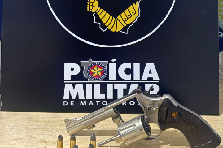 Polícia Militar apreende arma de fogo e prende homem que atirou em direção a ex-genro.