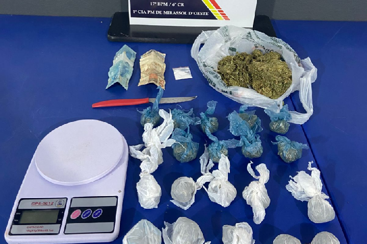 Polícia Militar conduz homem e adolescente faccionados por tráfico de drogas.