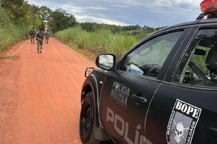 Polícia Militar localiza suspeito de homicídio e estupro de jovem.