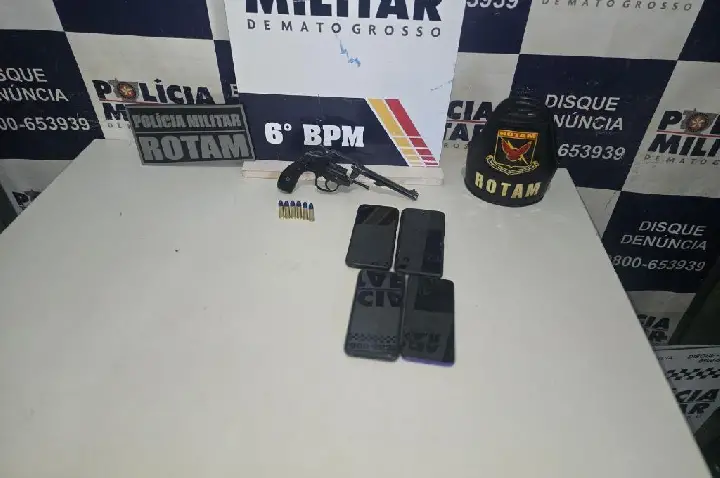 Polícia Militar prende cinco faccionados e apreende revólver após tentativa de homicídio.