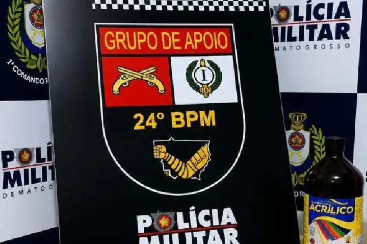 Polícia Militar prende dupla suspeita por tráfico de drogas.