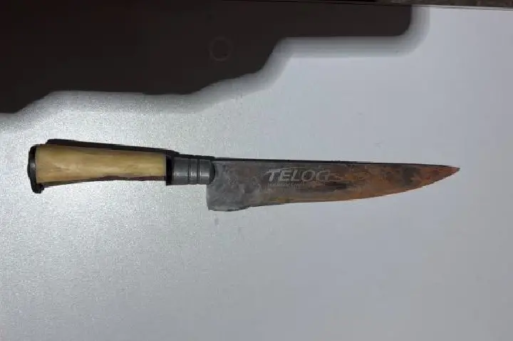 Polícia Militar prende mulher suspeita de tentativa de homicídio contra o marido.