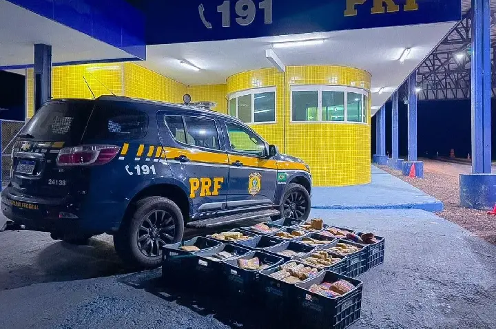 PRF apreende mais de 280 quilos de drogas em ações na BR-364.