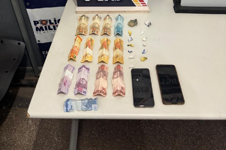 Três são presos em flagrante pela PM suspeitos por tráfico de drogas em Cáceres.