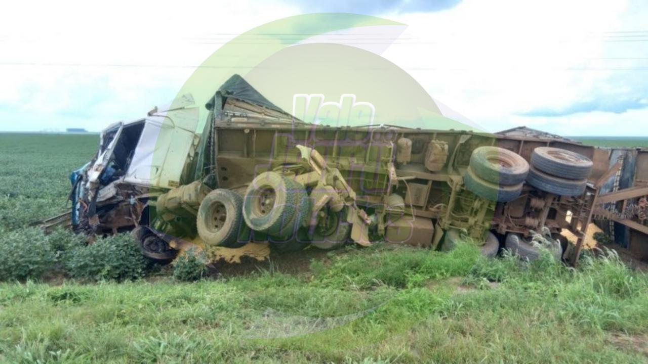 MATO GROSSO | CARRETAS BATEM DE FRENTE APÓS UMA DELAS FAZER ULTRAPASSAGEM INDEVIDA