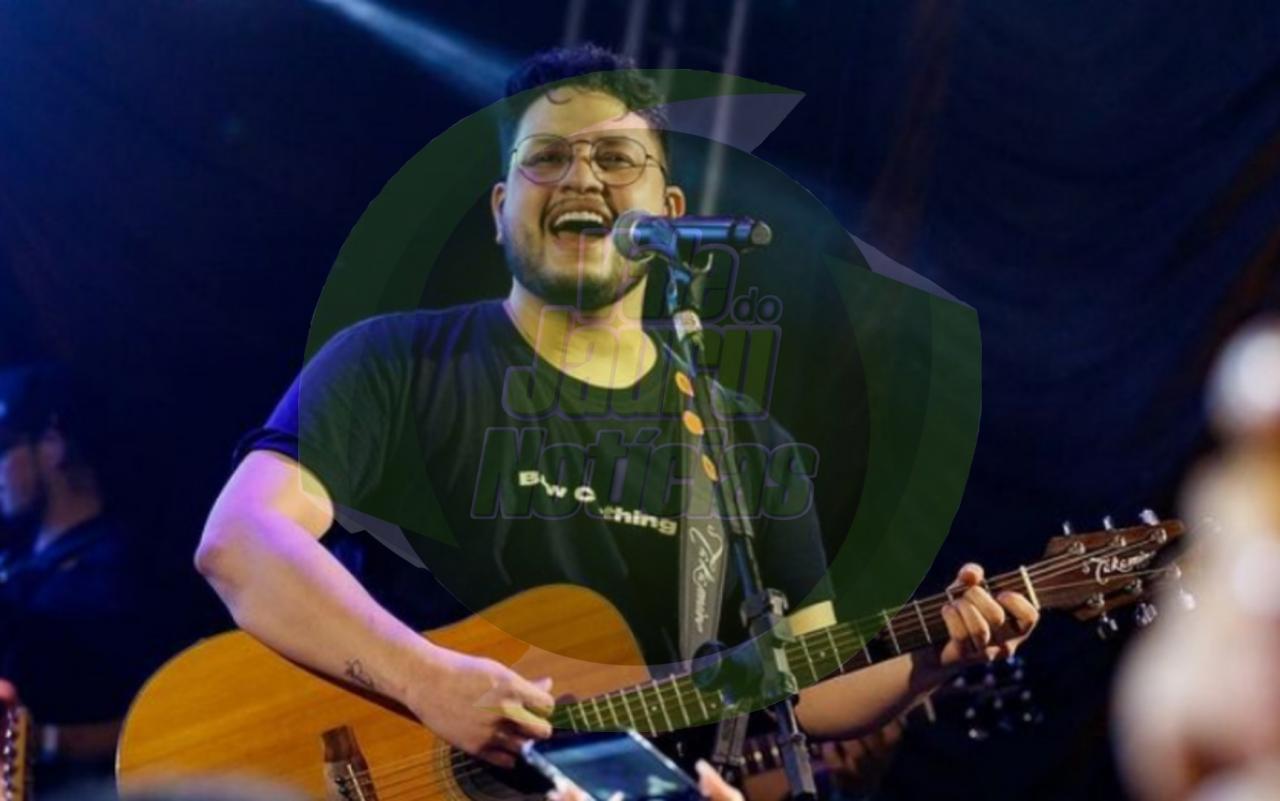 Morre cantor Maurílio, da dupla com Luiza, aos 28 anos de idade