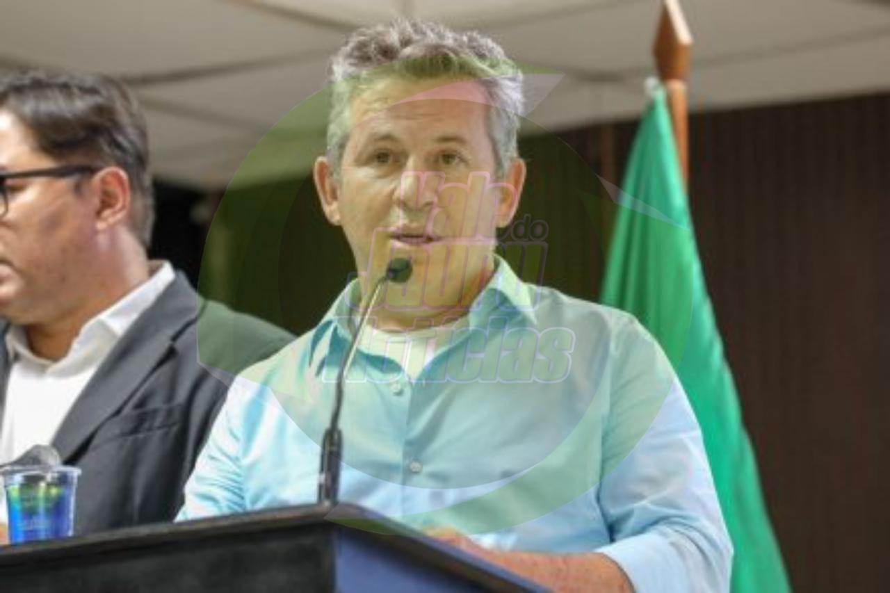 Mendes diz que educação é prioridade e mantém aulas presenciais