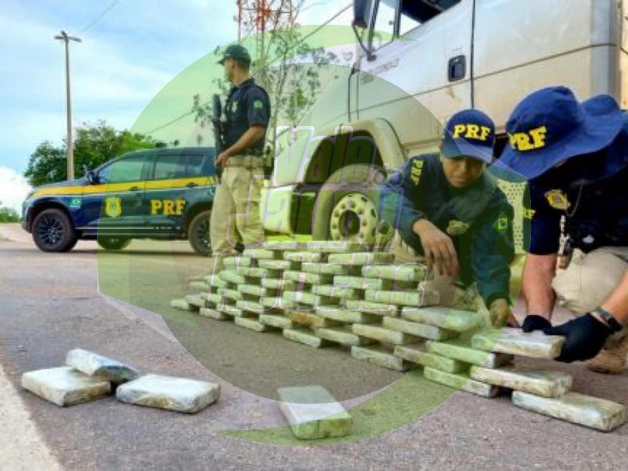Motorista é preso com 55 kg de droga em fundo falso de veículo