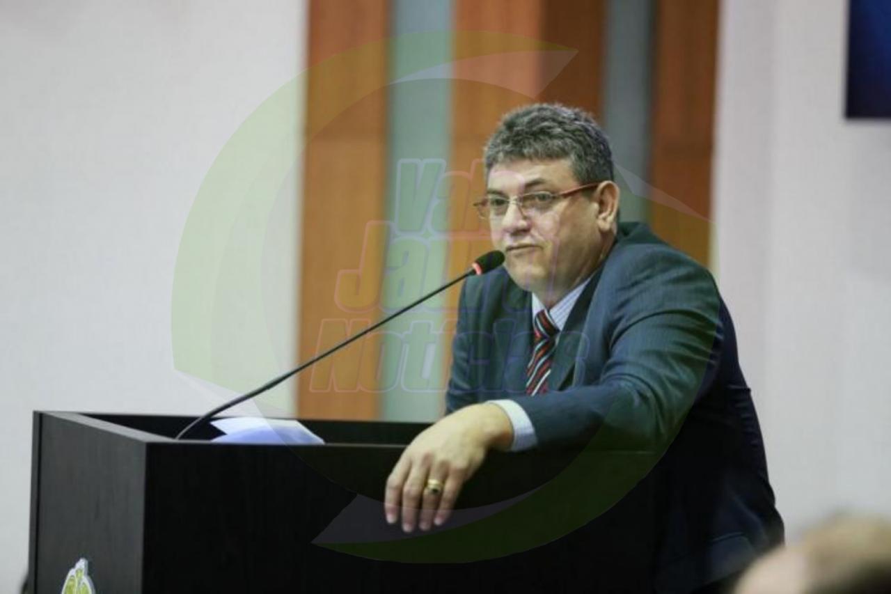Justiça aceita caminhão como garantia e libera contas de deputado Valmir Moretto