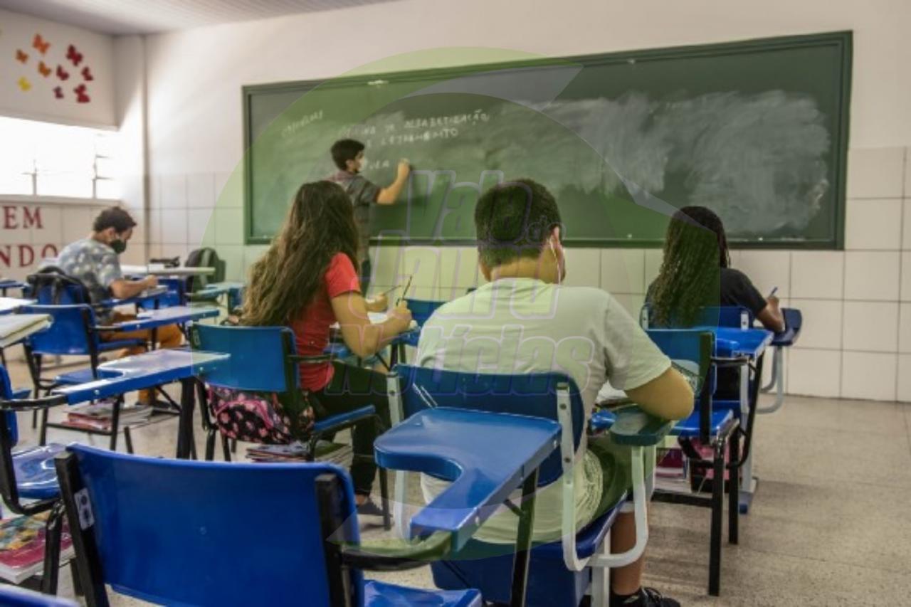 Professores de 100 cidades do Ceará conquistam reajuste salarial de 33,24%