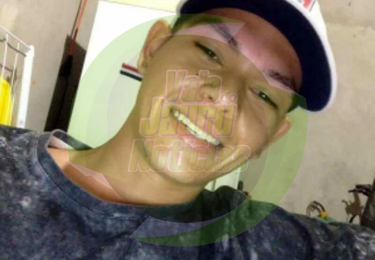 Funcionário de transportadora morto em acidente é sepultado em Sinop
