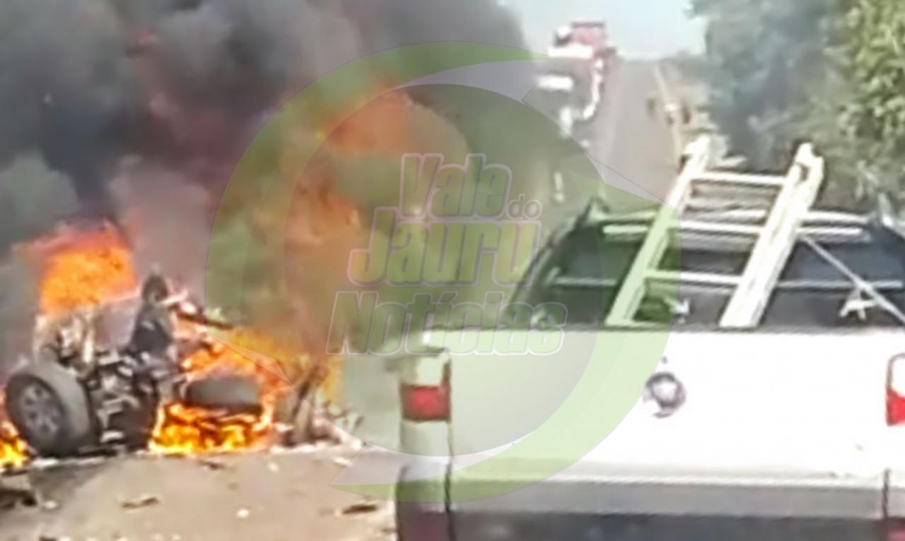 Caminhonete pega fogo em acidente com carretas em Mato Grosso; 4 mortos