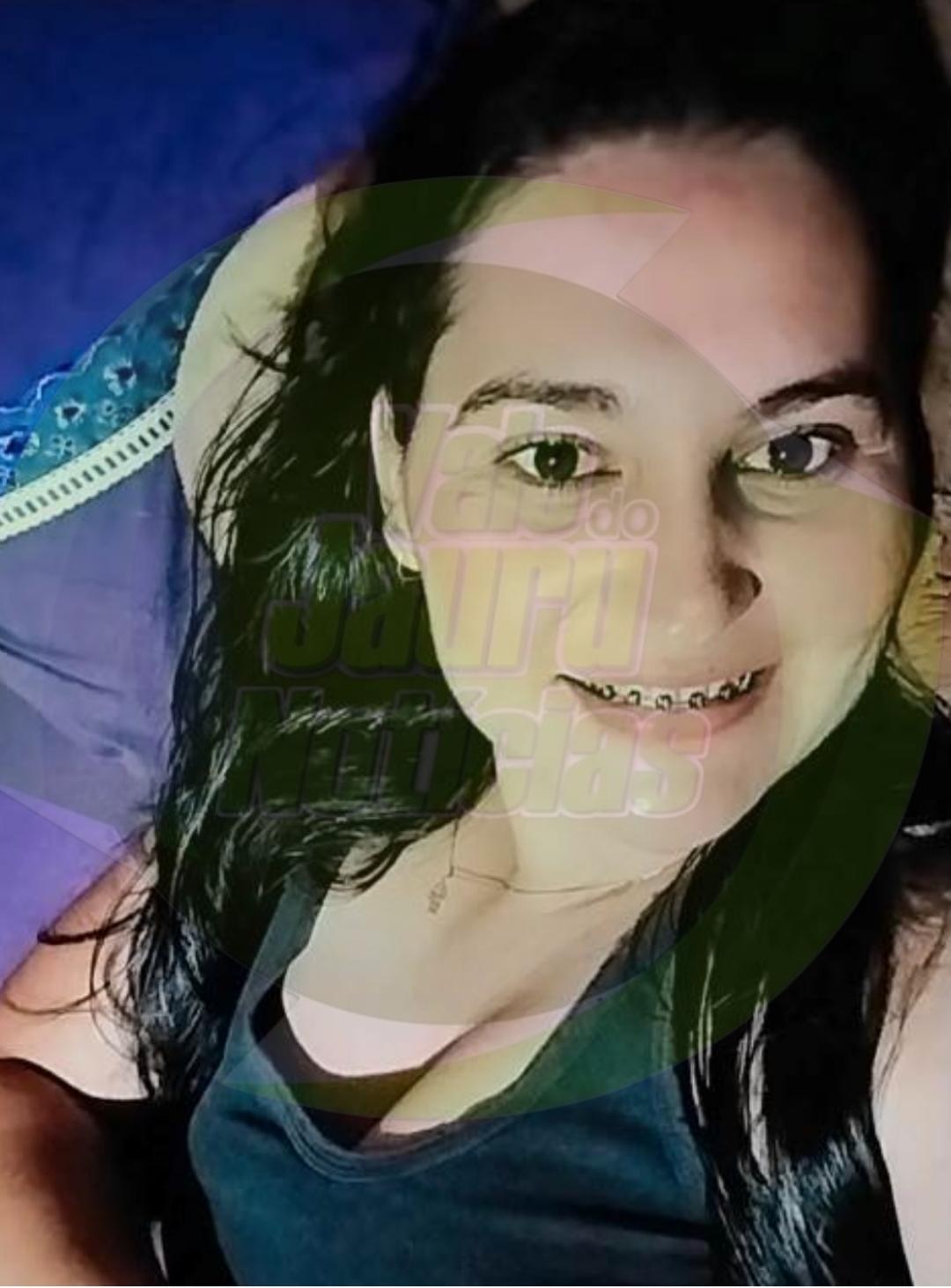 MULHER É MORTA COM TIRO NA CABEÇA NA FRENTE DO FILHO DE 9 ANOS