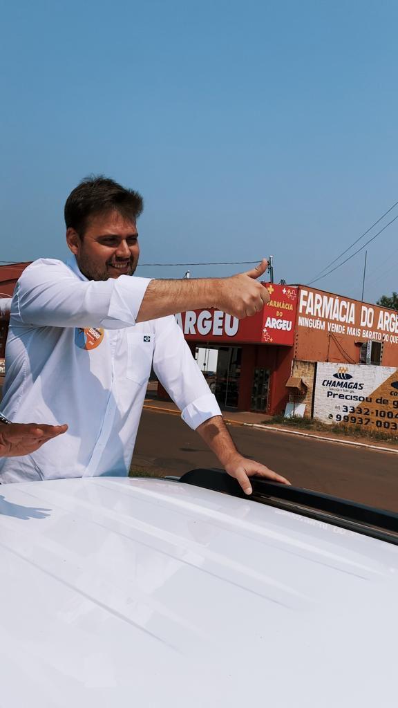 Irajá Lacerda é recebido em Nova Olímpia com mais de 150 carros em carreata