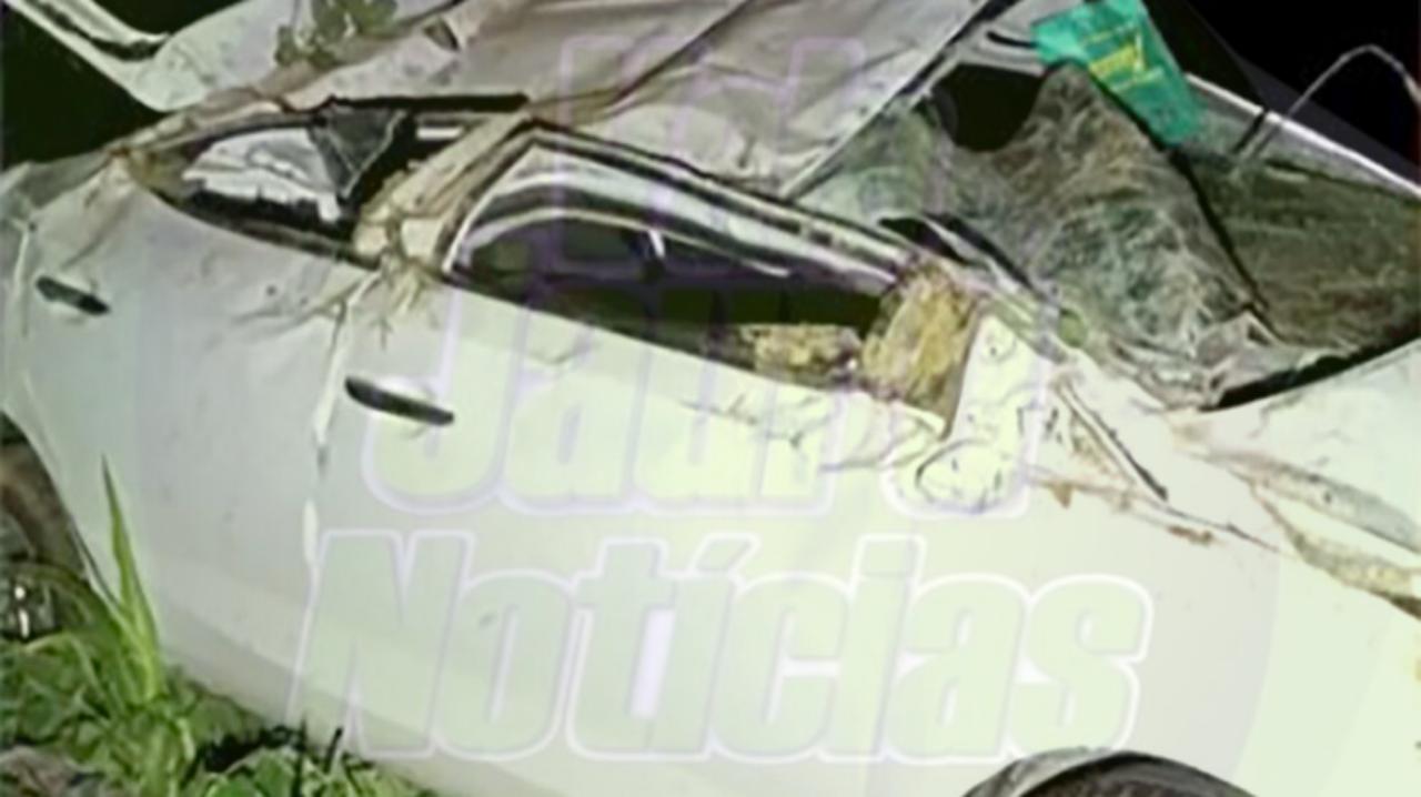 Carro bate capota na MT-140 entre Sinop e Santa Carmem e motorista fica ferido