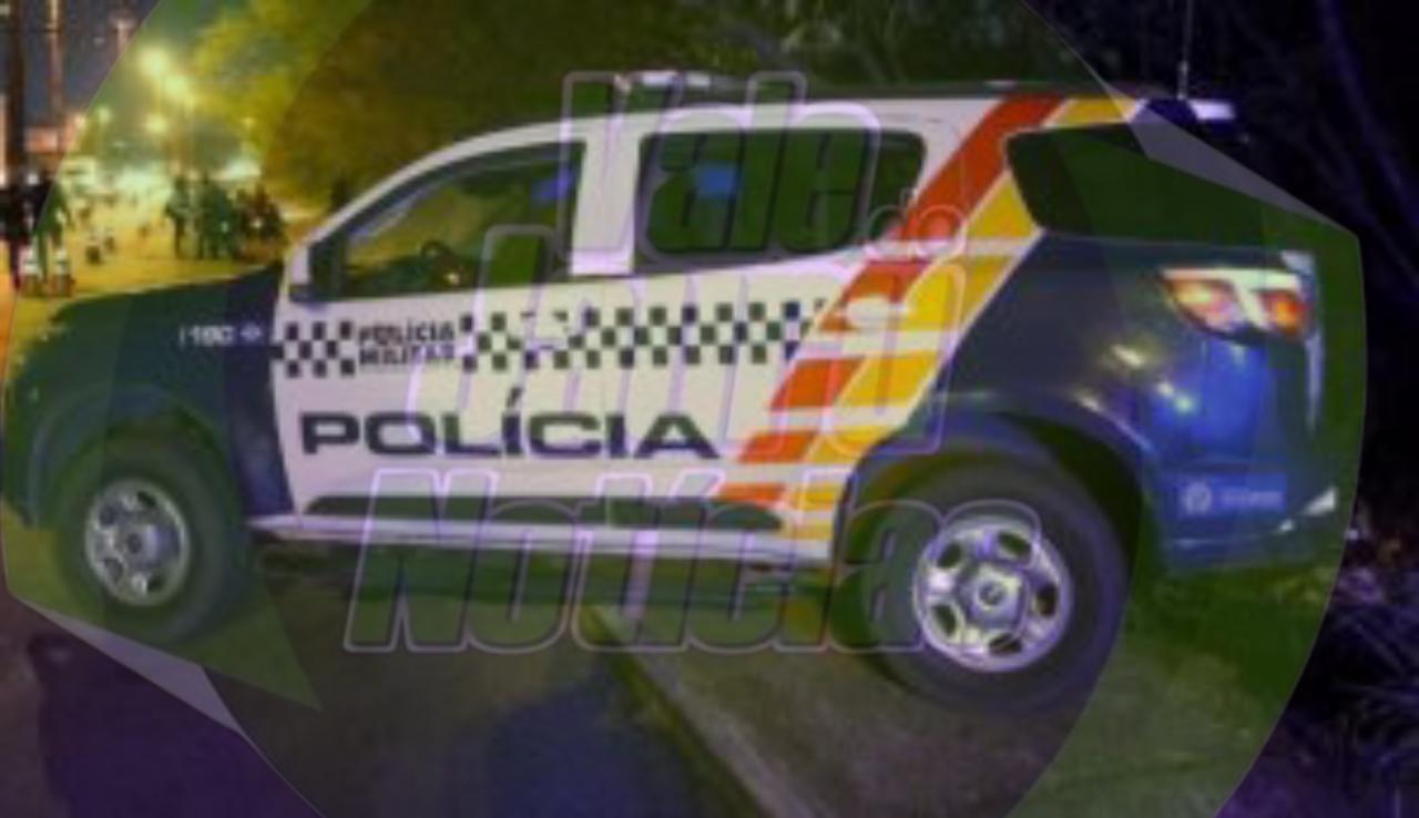 PM faz cerco em prédio de alto padrão invadido por bandidos