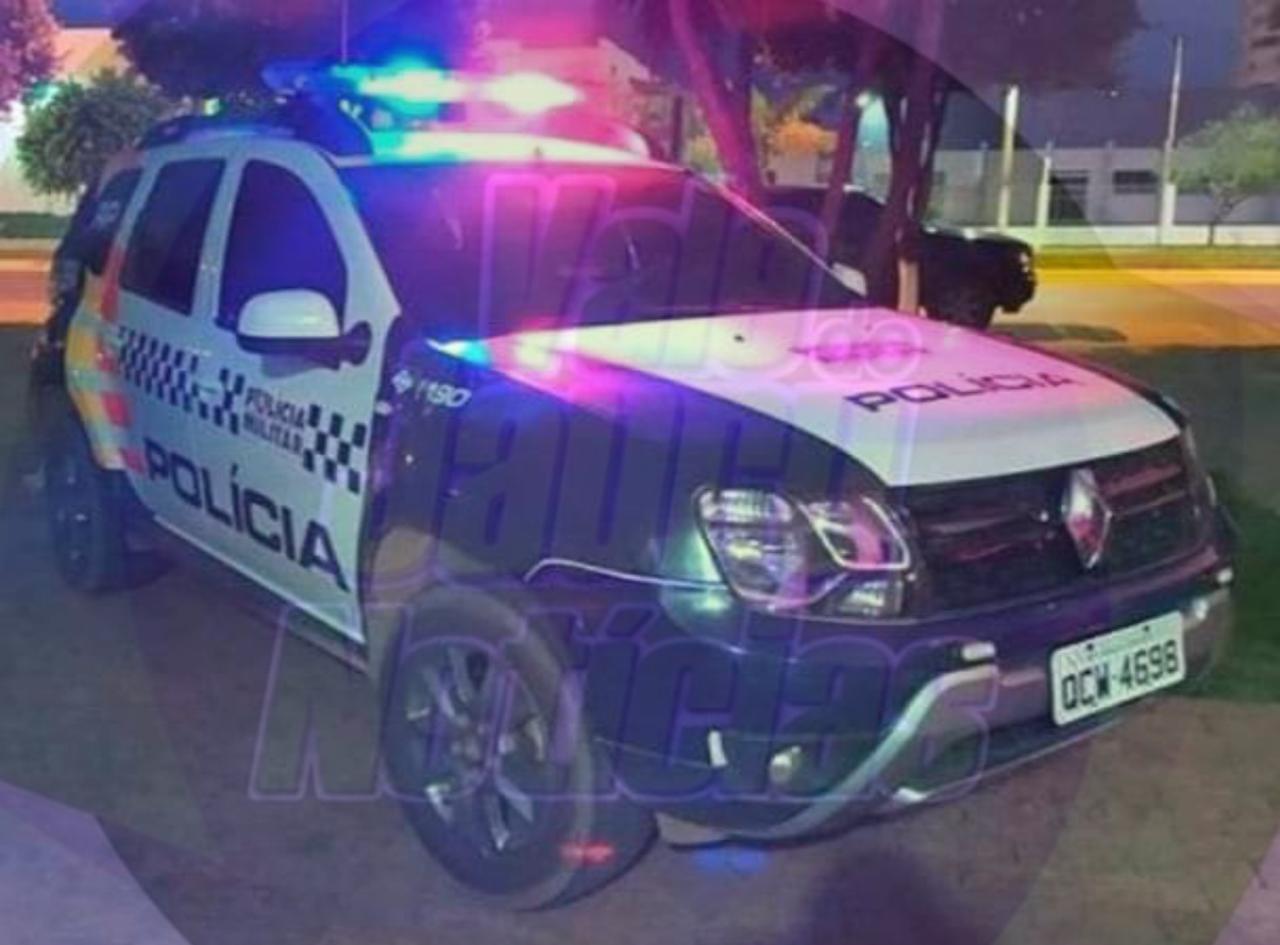 A Polícia Militar prendeu em flagrante indivíduo portando ilegalmente munições de arma de fogo