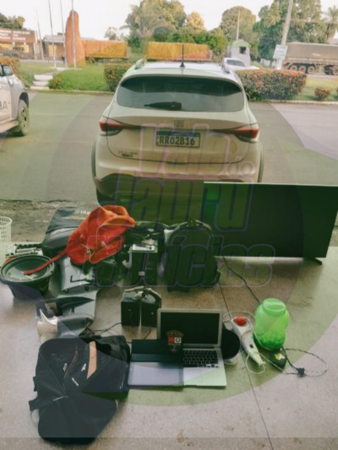 Assaltantes invadem fazenda e roubam dois carros em Nobres