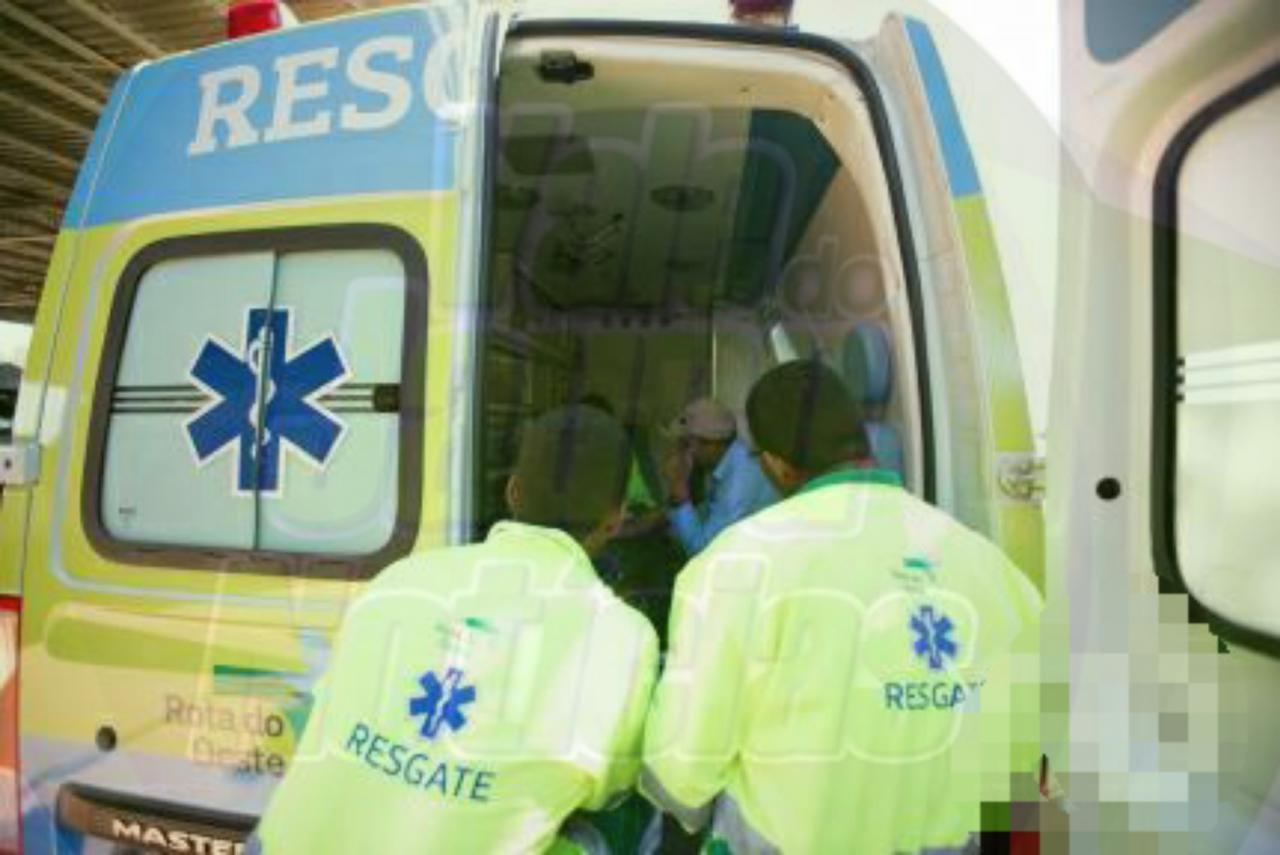 Dois ficaram feridos em um acidente entre caminhão e ônibus na MT-140 em Nobres