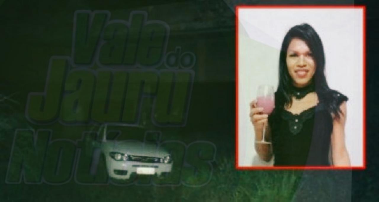 Dupla desova corpo de travesti em rio e é presa após carro atolar