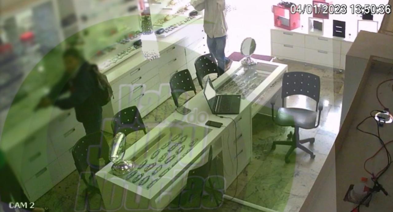 Polícia Militar prende suspeitos que assaltaram relojoaria em Tangará da Serra