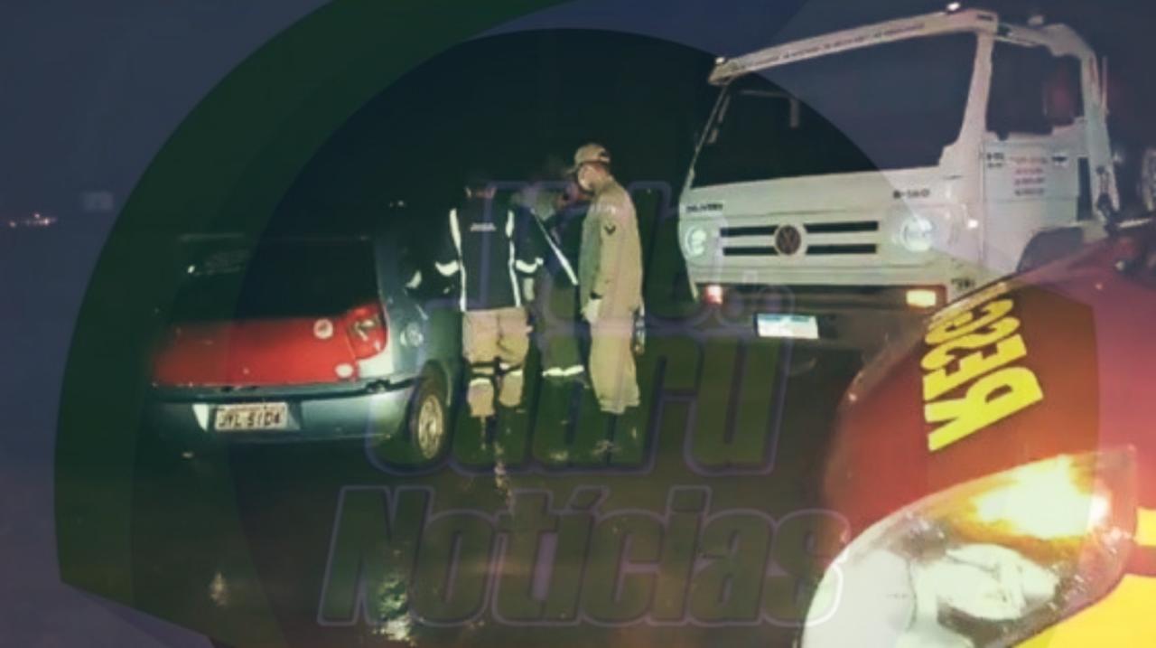 Menina de 9 anos sofre fratura na perna em acidente entre carro e caminhão guincho