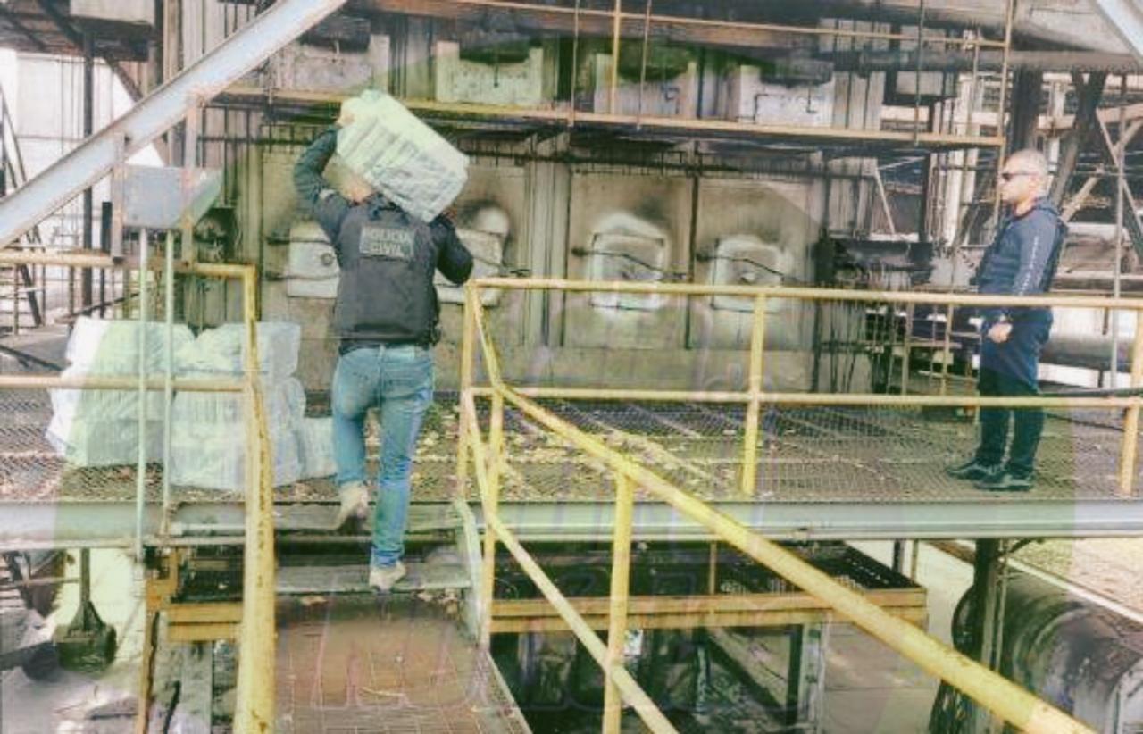 Polícia Civil incinera 320 quilos de cloridrato de cocaína no sul do estado
