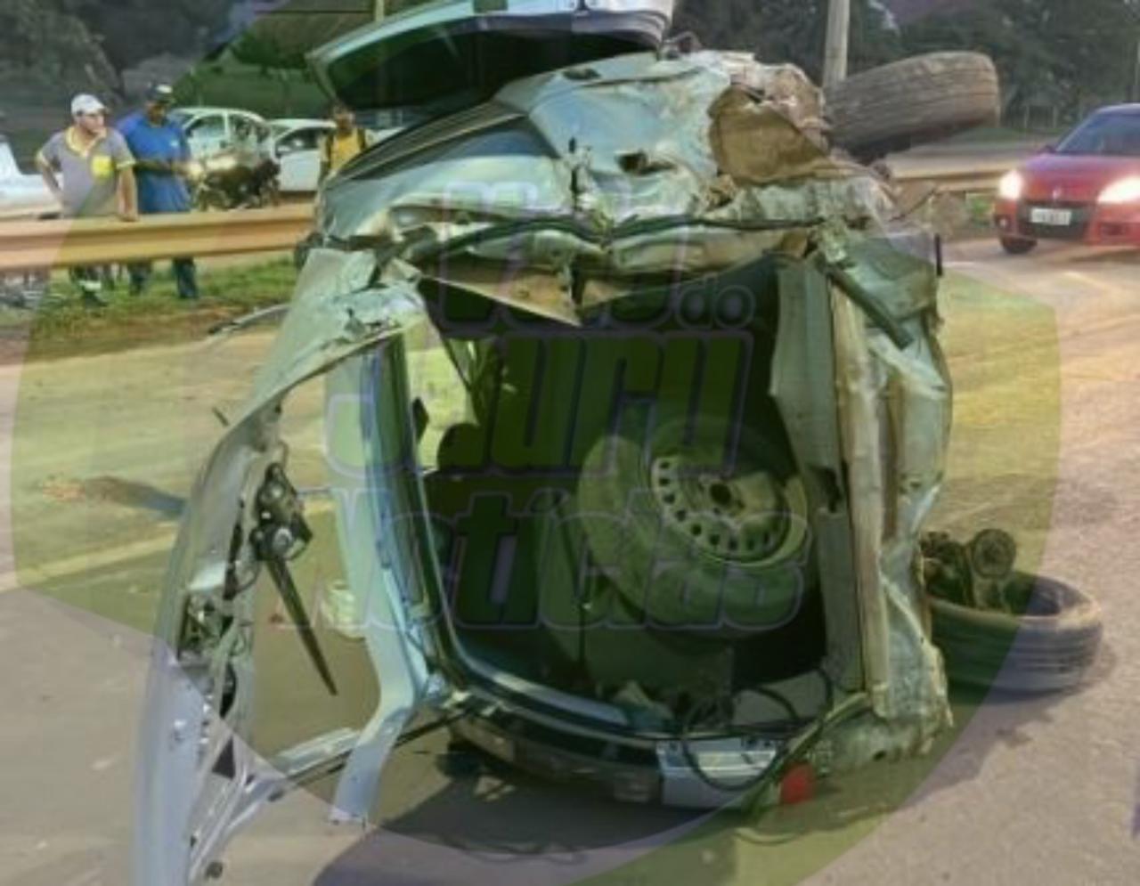 Motorista sobrevive após carro ser prensado entre caminhões em Sorriso MT