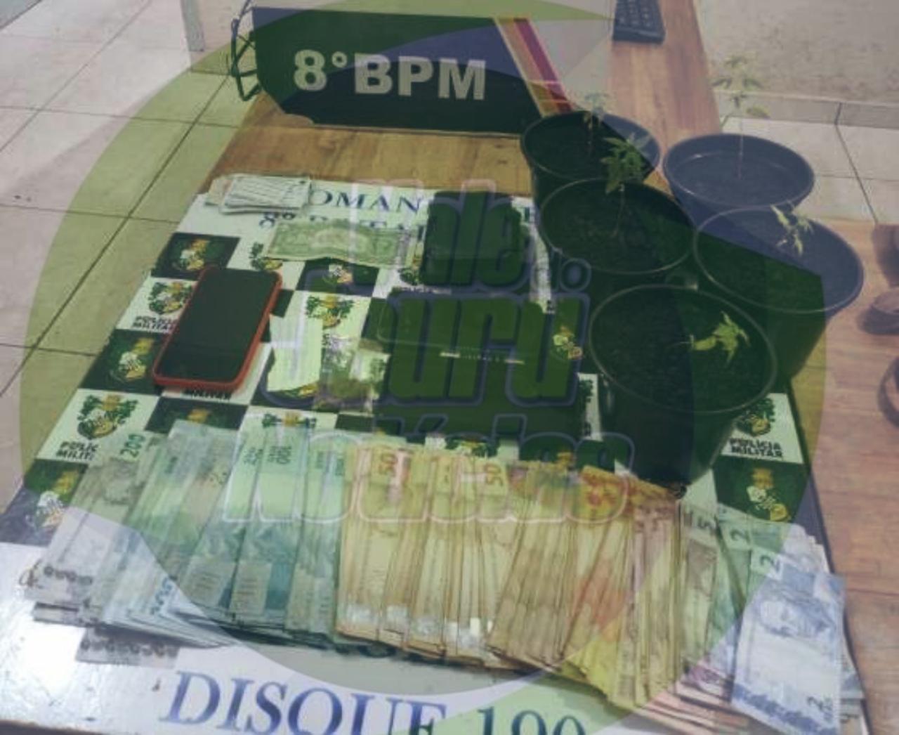 PM apreende dinheiro e mudas de maconha com dupla de estelionatários em MT
