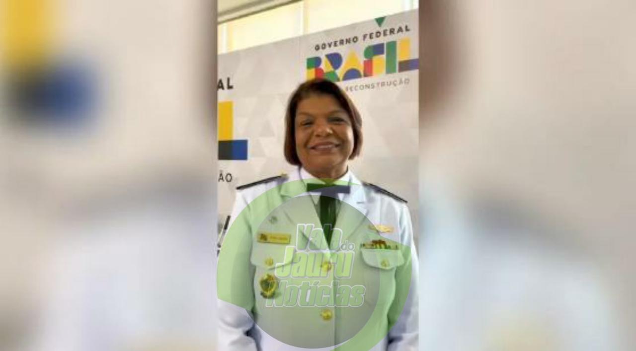 Contra-almirante se torna a primeira mulher negra general da Marinha do Brasil