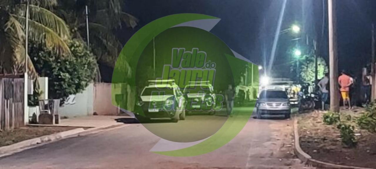 Jovem de 21 anos é baleado por suspeitos em motocicleta em cidade de MT