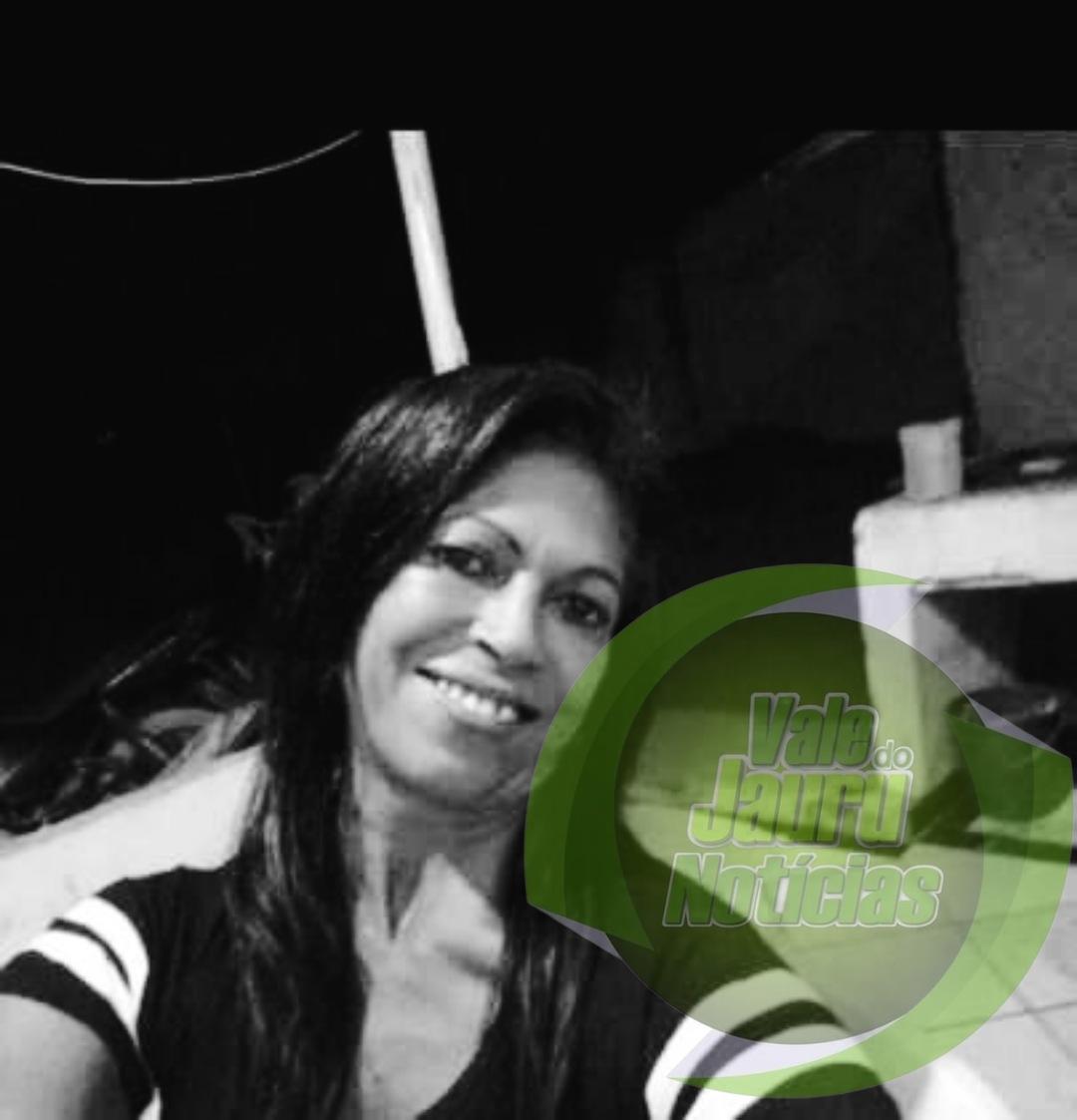 Mulher de 52 anos é morta a facadas dentro de casa por suspeito de 17 anos