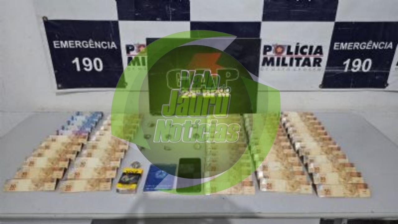 Rapaz é preso com mais de R$ 2 mil em espécie do tráfico de drogas