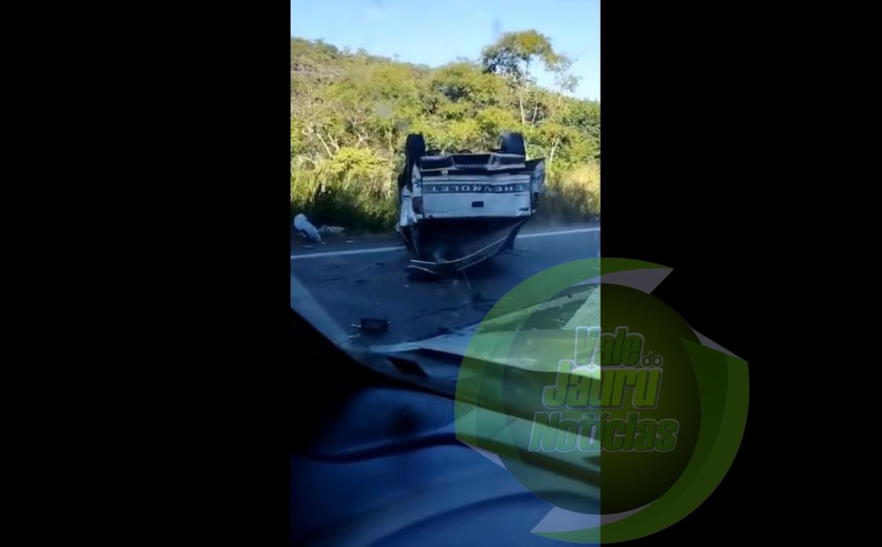 Acidente entre 3 veículos na Serra de São Vicente deixa um morto