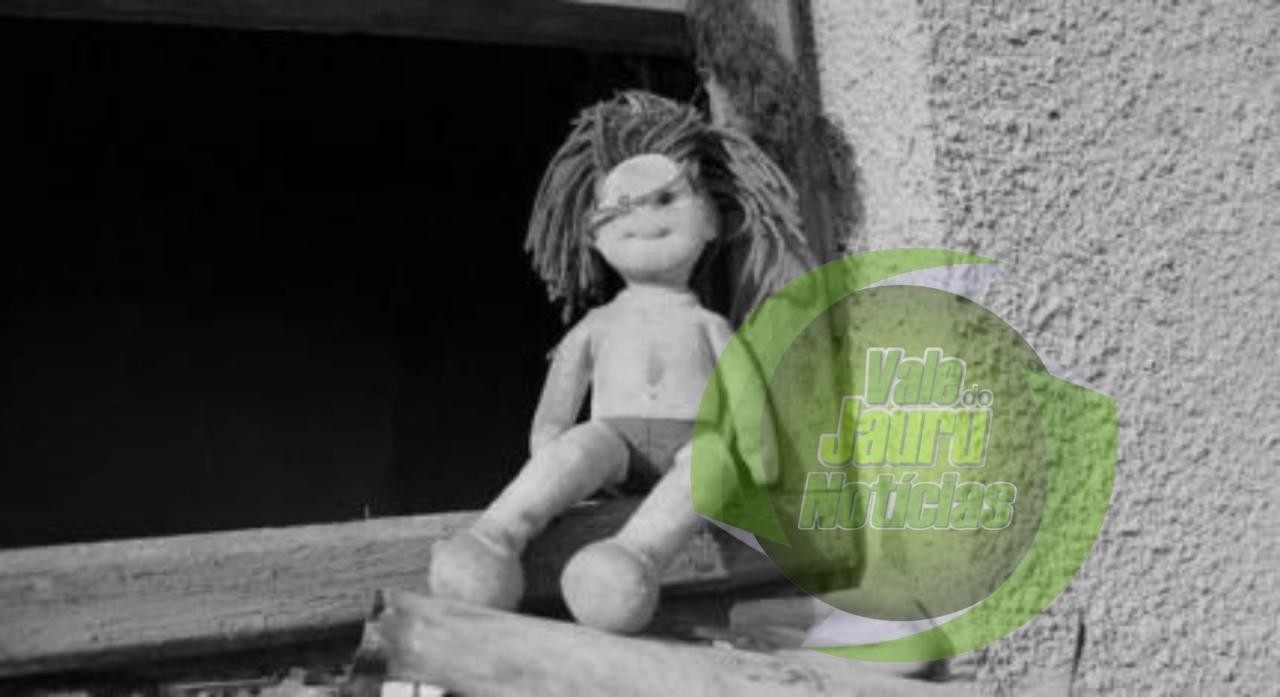 Criminoso é preso após ex-enteada contar que ele a 'tocava em partes proibidas', mãe da menina era agredida