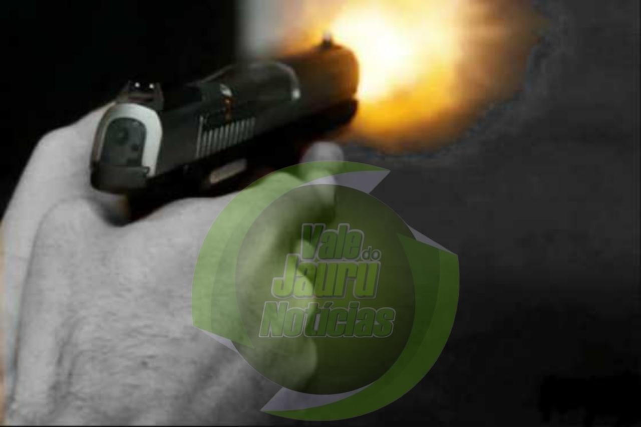 Criminoso invade distribuidora de Nobres e dispara contra quatro pessoas