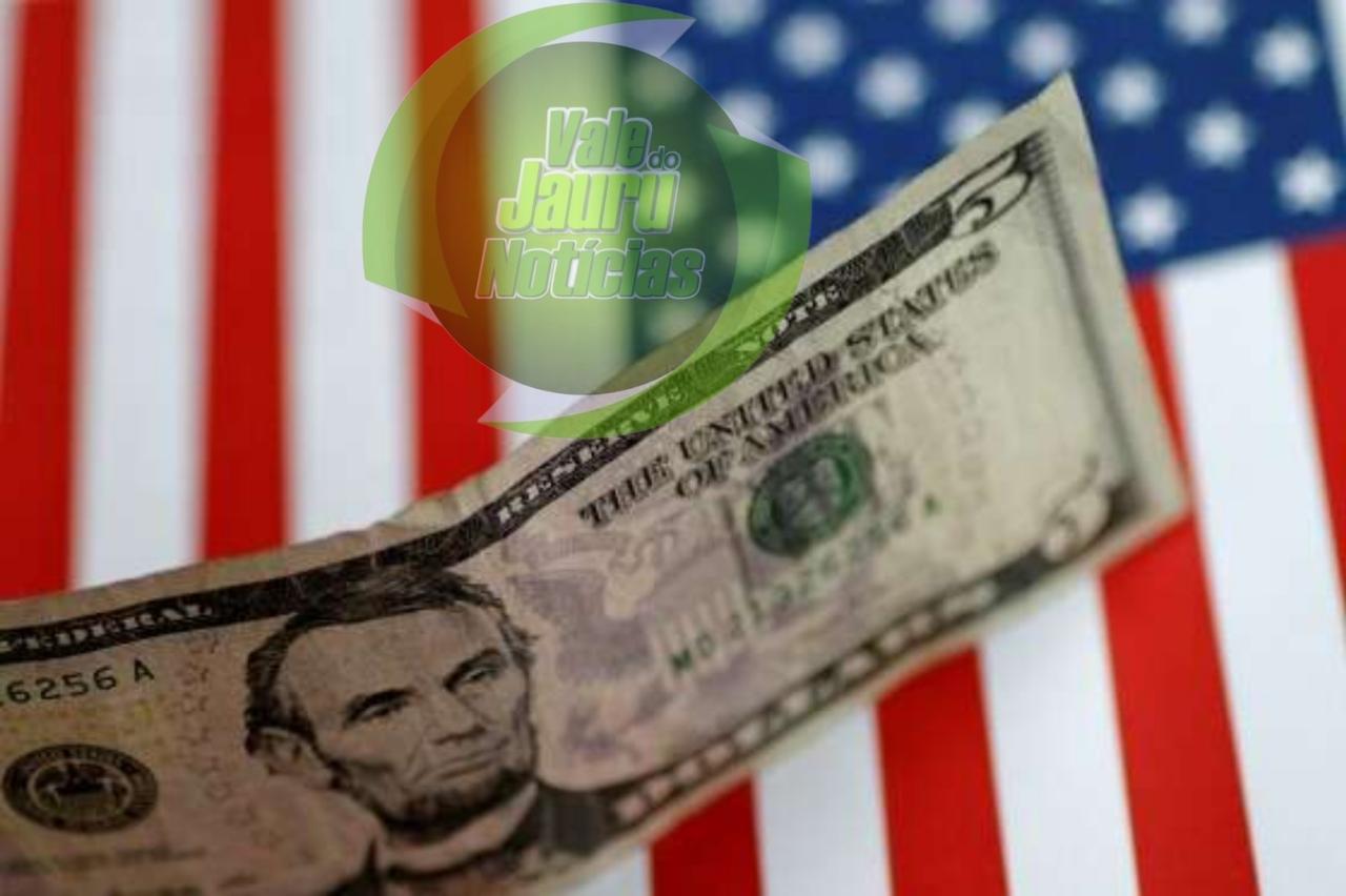 Dólar atinge a menor cotação em um ano e fecha semana em R$ 4,87