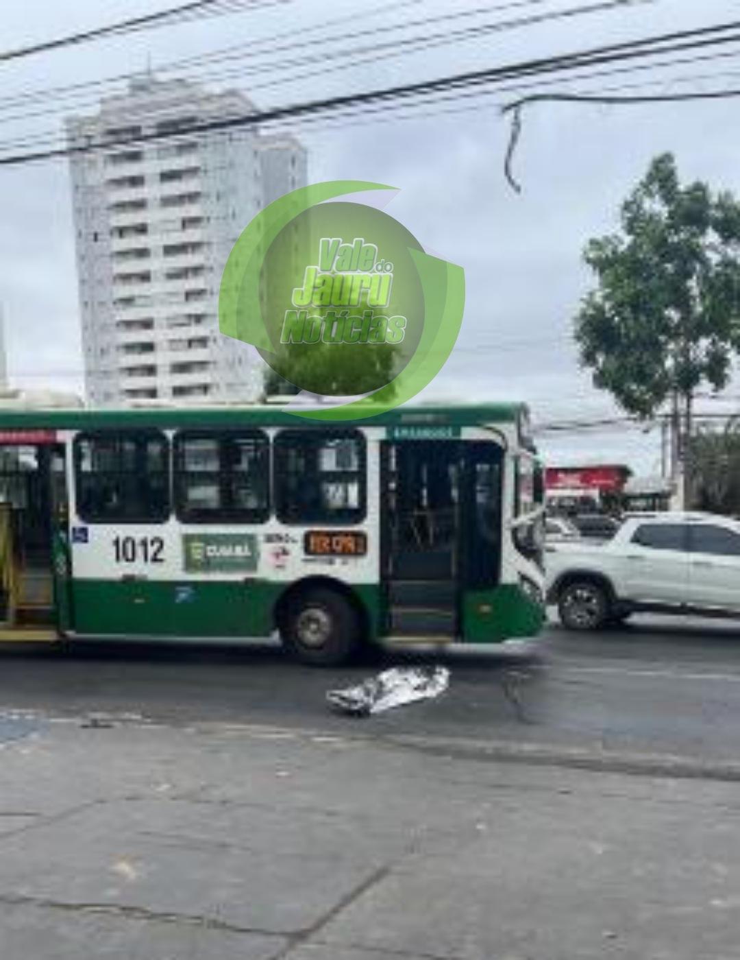 Homem de 63 anos morre atingido por ônibus na avenida do CPA