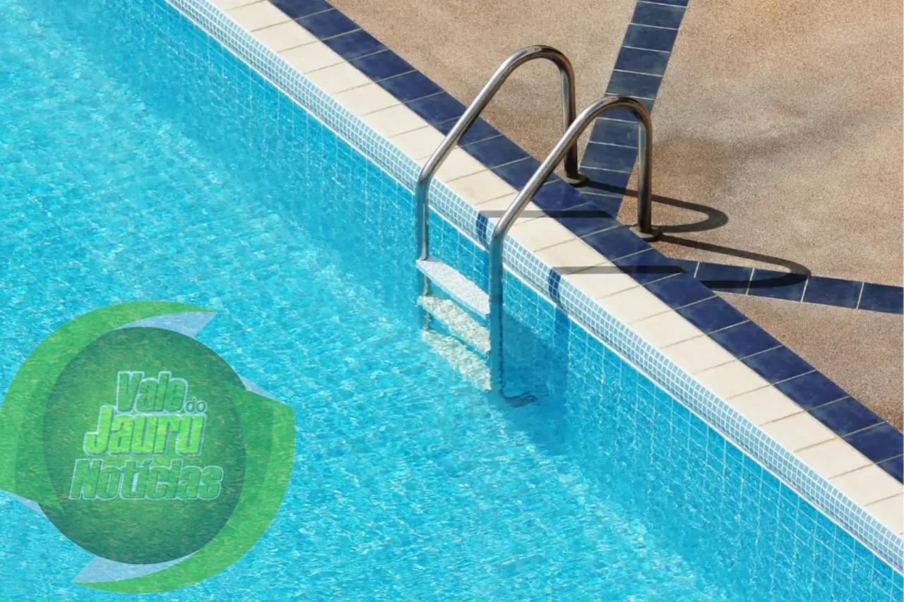 Criança de 3 anos morre afogada em piscina de clube em MT