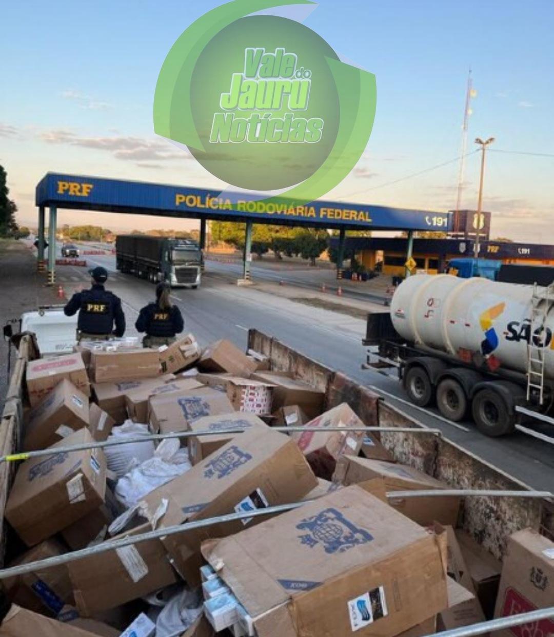 Motorista de caminhão é preso transportando 42,5 mil carteiras de cigarro em MT