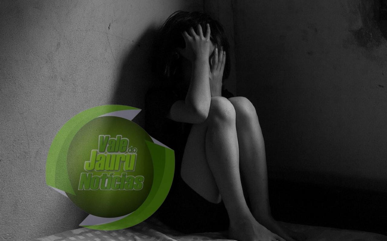 Padrasto é preso acusado de estuprar enteada de 13 anos por 4 anos consecutivos. Criança foi abandonada pela mãe com o abusador