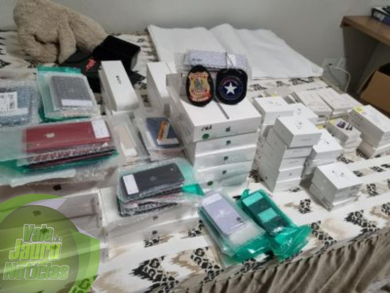 Aproximadamente 300 iphones avaliados em R$ 4 milhões foram apreendidos durante operação da PF